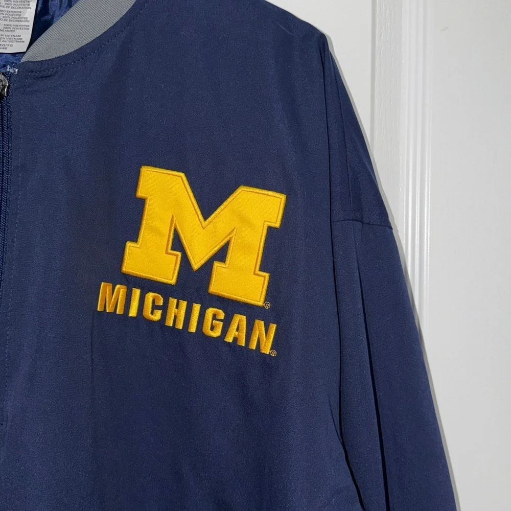 Michigan Wolverines Navy Pullover Jacket/windbreaker men’s size XLarge tailgate